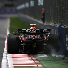 Verstappen se sube por las paredes y Ferrari desaparece