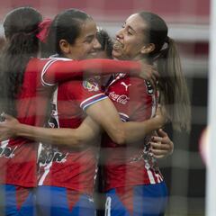 Chivas golea y rompe mala racha antes de la Liguilla