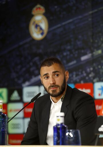 Benzema's contract-renewal press conference in pictures