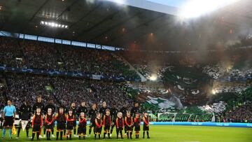 GLASGOW, SCOTLAND - SEPTEMBER 06: Real Madrid players line up on the pitch prior to the UEFA Champions League group F match between Celtic FC and Real Madrid at Celtic Park Stadium on September 06, 2022 in Glasgow, Scotland. (Photo by Jan Kruger - UEFA/UEFA via Getty Images)