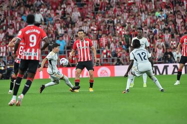 Fran García, del Real Madrid, ante De Marcos.