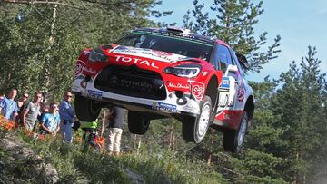 Golpe de gracia de Kris Meeke en Finlandia