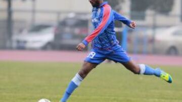 Nicolas Anelka, durante su etapa en China