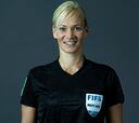 Steinhaus-Webb, al mando del arbitraje femenino en FIFA