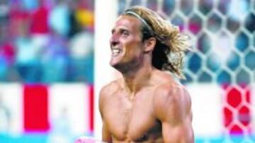 <b>UN SEGURO. </b>Forlán ha celebrado ya 28 goles en Liga con el Atlético.
