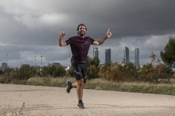 La esperada convocatoria de Du Cross Series en la capital cumpli¨® las expectativas, consiguiendo divertir y hacer disfrutar a los cerca de 300 duatletas congregados en el Parque Forestal Felipe VI.