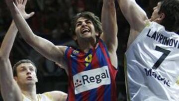 <strong>RICKY APARECE PARA DECIDIR LA SERIE DE CUARTOS.</strong>