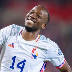 Lukebakio justifica el criterio de Víctor Orta