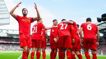 El Liverpool se lleva el derbi y el United se aleja de la Champions