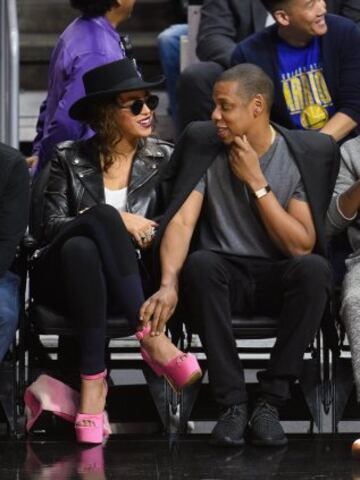 Beyoncé y Jay Z no se habían querido perder, dos días antes, el anterior partido en casa de los Clippers ante los intratables Warriors. Acapararon todas las miradas en el Staples.