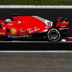 Giovinazzi alucina con el Ferrari: "Ha mejorado radicalmente"