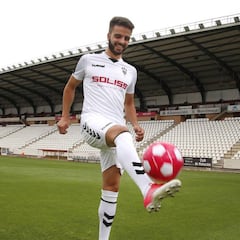 Pelayo Novo vuelve a pasar por el quirófano en Zaragoza