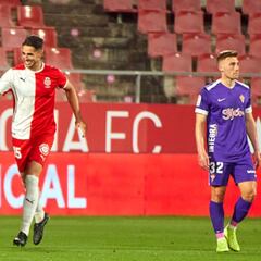 El Girona pone la quinta marcha con un gol de oro de Juanpe