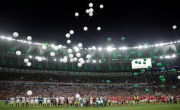 Zico y Neymar unidos por homenaje a Chapecoense en el Maracaná