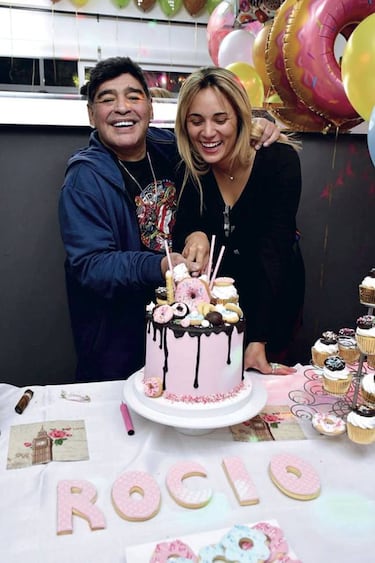 Diego Armando Maradona se casará con Rocío Oliva