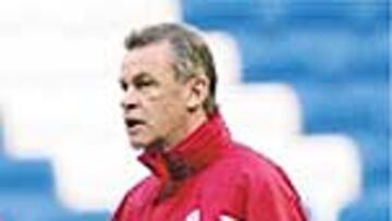 Hitzfeld se despide del Bayern.