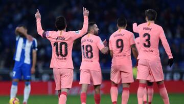 BARCELONA, SPAIN - DECEMBER 08: Lionel Messi of Barcelona celebrates after scoring his team's fourth goal during the La Liga match between RCD Espanyol and FC Barcelona at RCDE Stadium on December 8, 2018 in Barcelona, Spain. (Photo by Alex Caparro