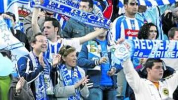 <b>PIDEN MÁS. </b>La afición albiazul, al igual que la cadista, no está contenta con la marcha del equipo.