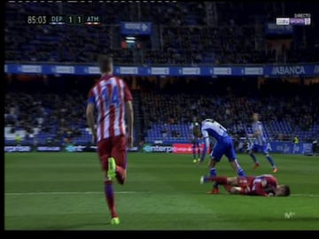 El brutal impacto en la cabeza de Fernando Torres en imágenes