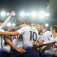 El Tottenham arrolla al Everton y afianza la tercera plaza