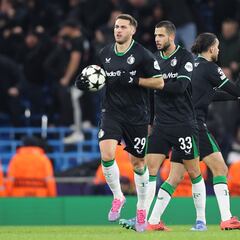 Qué necesitan Santi Giménez y el Feyenoord para clasificar en Champions League