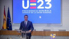 El presidente del Gobierno en funciones, Pedro Sánchez, presenta la propuesta estratégica de la Presidencia española de la UE, en la sede de la Confederación Española de Organizaciones Empresariales (CEOE), a 15 de septiembre de 2023, en Madrid (España). Sánchez ha presentado hoy la propuesta estratégica de la Presidencia española de la UE, que tiene la intención de fortalecer la seguridad económica y el liderazgo global de la UE en esta década, en el Foro ResilientEU2030. Este es el primer acto del presidente en funciones tras dar negativo en el test de Covid-19.
15 SEPTIEMBRE 2023;PRESENTACIÓN;UE;UNIÓN EUROPEA;PROPUESTA;PRESIDENCIA;GOBIERNO;PRESIDENTE;CEOE;EU
Ricardo Rubio / Europa Press
15/09/2023