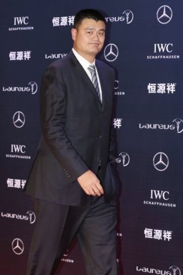 El jugador de baloncesto chino Yao Ming a su llegada a la ceremonia de entrega de los Premios Laureus del Deporte en Shanghái.