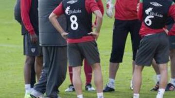 Bielsa anuncia seis o siete novedades ante el PSG