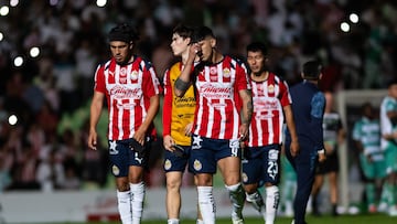Erick Gutierrez and Alan Pulido of Guadalajara during the 4th round match between Santos and Guadalajara as part of the Liga BBVA MX, Torneo Apertura 2025 at TSM Corona Stadium, on August 10, 2025 in Torreon, Coahuila, Mexico.