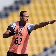 Who is the referee for Portugal vs Ghana in the World Cup 2022 group first game?