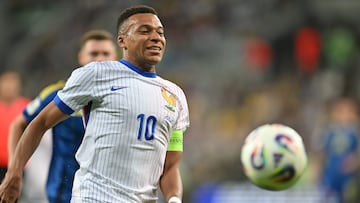 Wroclaw (Poland), 05/09/2025.- Kylian Mbappe of France in action during the FIFA World Cup 2026 qualification group D soccer match between Ukraine and France in Wroclaw, Poland, 05 September 2025. (Mundial de Fútbol, Francia, Polonia, Ucrania) EFE/EPA/Maciej Kulczynski POLAND OUT