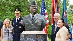 Colin Powell, 84, soldier, diplomat, politician, dies of covid-19 complications