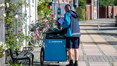 Adiós a Correos: el primer país europeo que ha puesto punto final a su servicio postal público tras 400 años de servicio