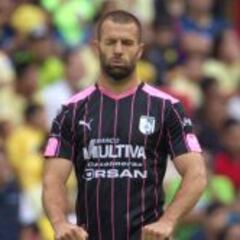 Tito Villa desconoce su futuro