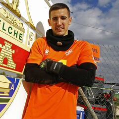 "Ojalá mi etapa en el Elche sea larga y podamos disfrutar"