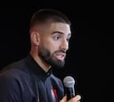 Carrasco: “Dejo este club con el corazón encogido”