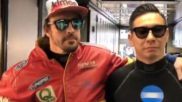 Alonso y Kobayashi en el gag.