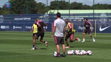 Mbappé abusa hasta entrenando: filigrana 'made in Neymar'