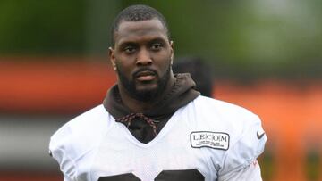 Former Denver Broncos TE Orson Charles, has been charged with aggravated assault after pulling a gun on two police officers, following a parking dispute in Tampa, Florida.