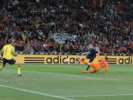 Iniesta ha pasado a la historia de la Selección Española por marcar el gol que nos dio el Mundial de Sudáfrica en la final ante Holanda.