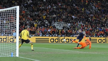 Iniesta ha pasado a la historia de la Selección Española por marcar el gol que nos dio el Mundial de Sudáfrica en la final ante Holanda.