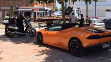 Batshuayi multado por dejar el Lamborghini bajo un árbol