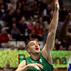 El Joventut impone la ley del triple ante el Gipuzkoa