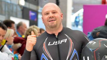 Steven Holcomb receives two Olympic medals post mortem