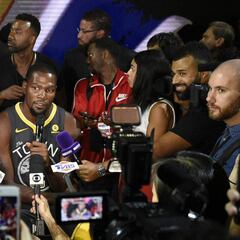 Los Warriors, "perplejos" con la obsesión de Durant con el pasado