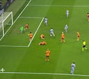 Pedri pone el continente a su pies con el gol de la Europa League