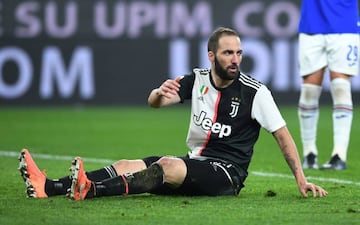 Who me? Juventus' Gonzalo Higuain.