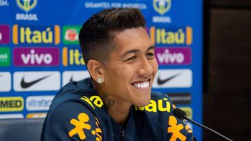 Firmino, en conferencia de prensa.