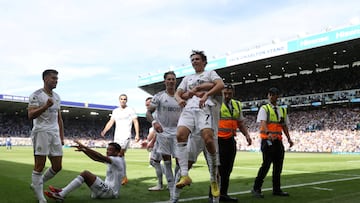 Tras haber perdido la categoría con Leeds United, Fulham muestra interés en el mediocampista estadounidense y su futuro seguiría en Premier League.