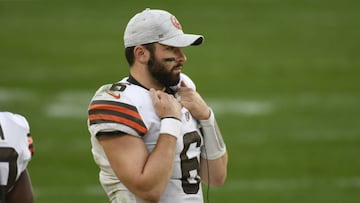 El mariscal de campo titular de los Browns no complet&oacute; el compromiso en Heinz Field, donde Cleveland fue superado ampliamente por Pittsburgh.